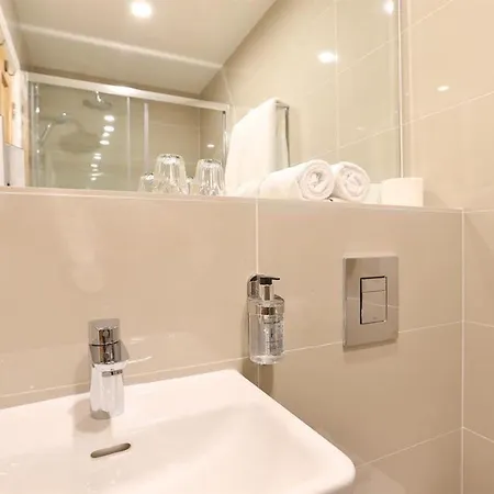 Hotel Park Avenue J Hyde Park 4*