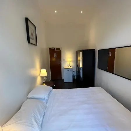 Hotel Cavali London