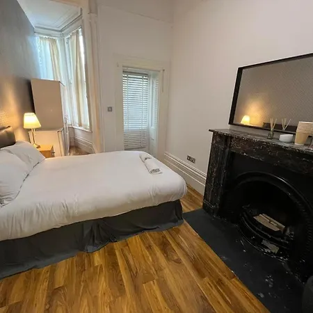 Cavali 3* London