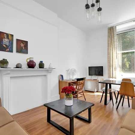 Apartment Bedford Place London