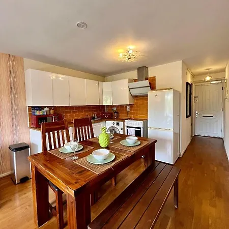 Apartment Great 2 Bedrooms 15 Mins From The Centre