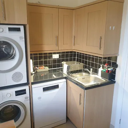 London Luxury 2 Bedroom 5 Min From Tube Station With Free Parking Wanstead