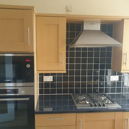 London Luxury 2 Bedroom 5 Min From Tube Station With Free Parking