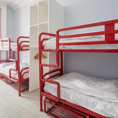 Hostel Astor Victoria London