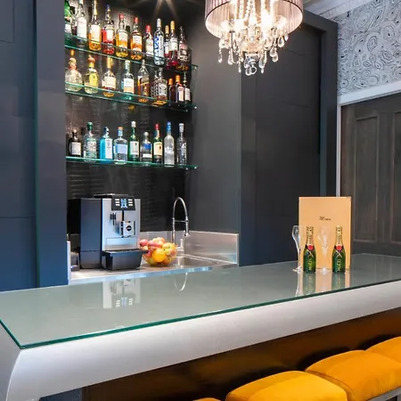 Hotel Eccleston Square 4*