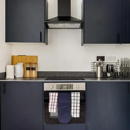 The Kensington And Chelsea Classic - Glamorous 2bdr Flat *