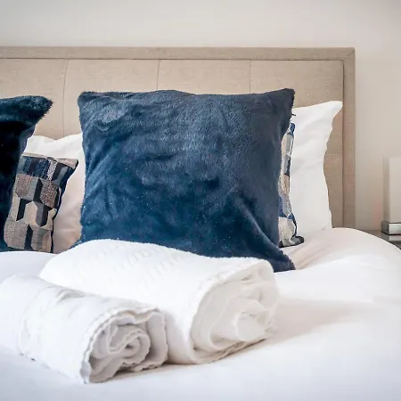 Pass The Keys Balham Modern Cosy