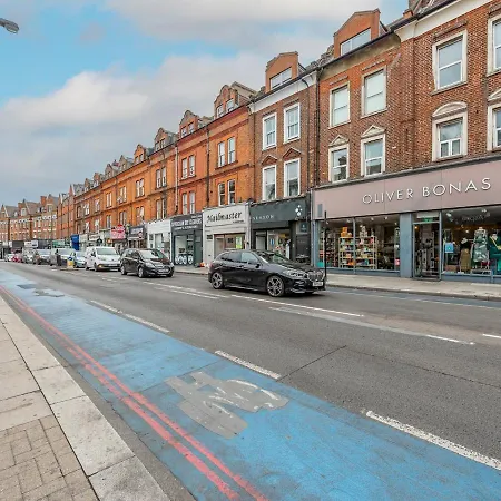 Pass The Keys Balham Modern Cosy Apartment London