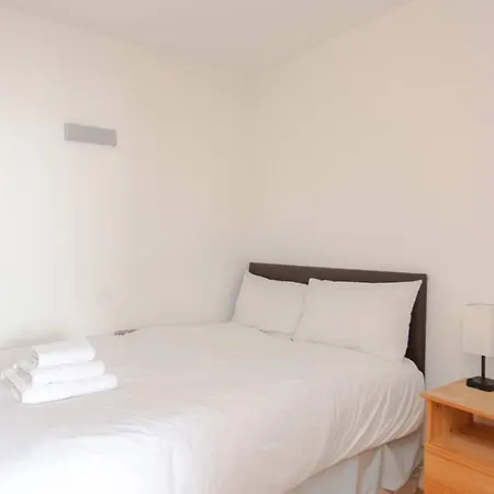 Spacious 2 Bedroom Flat On Bermondsey St