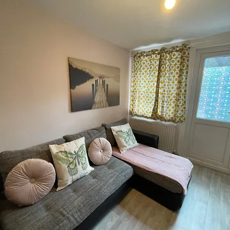 Apartment 43 Kimberly Road