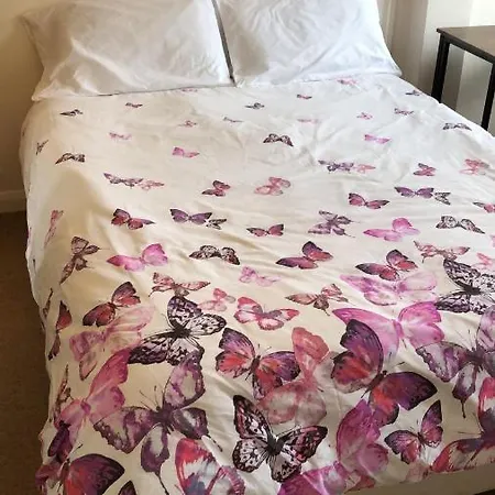 Wimbledon House Of Spencer Hill Guest house