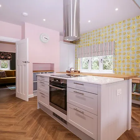 Barn Hoppitt Holiday home London