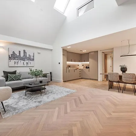 Covent Garden Piazza By Stayo Apartment