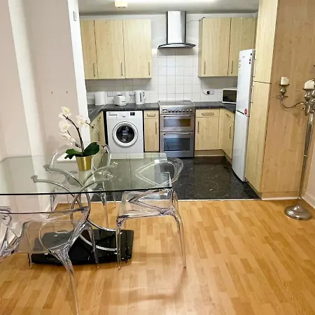 Flat 18 Apartment London