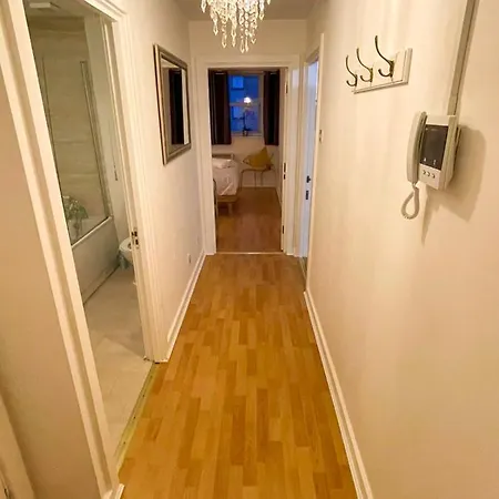 Flat 18 London