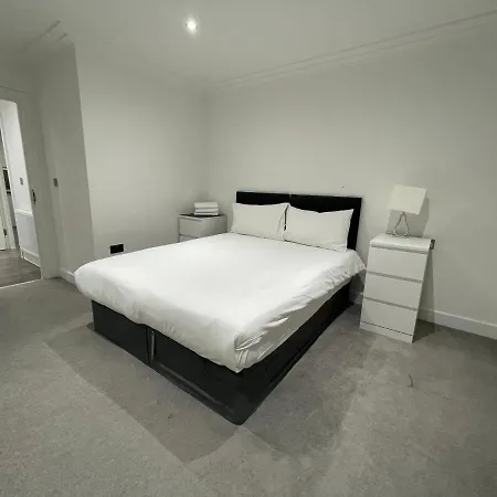 Apartment West Ham London