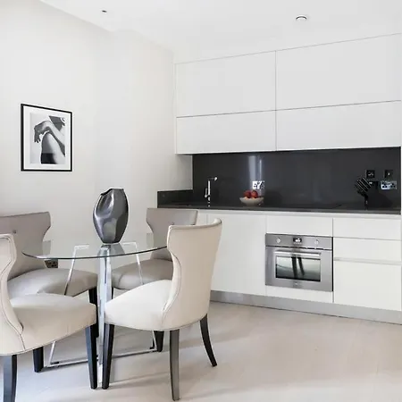 Buckingham Palace Residences By Aeria Daire Londra