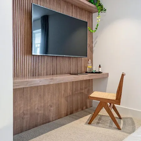 Notting Hill Gate I Apartment London