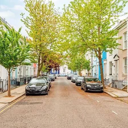 Notting Hill Gate I * London