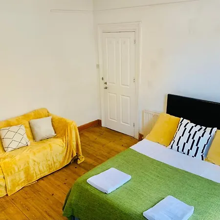 Balham, South Spacious 1, 6 Available