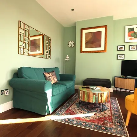 Lovely, Cosy 3 Bedroom Apartment