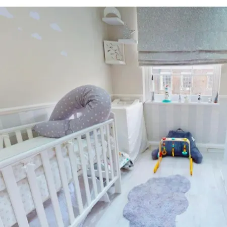 4 Bedrooms Villa, Hugh Street Central Villa *