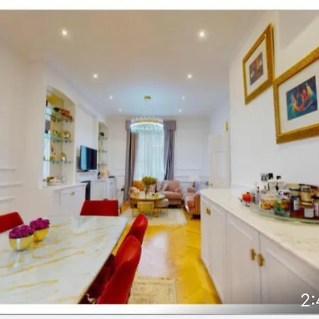 4 Bedrooms Villa, Hugh Street Central Londen