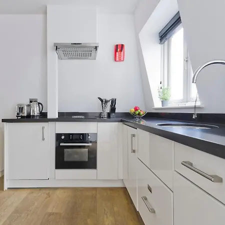 Crane Court By City2stay London