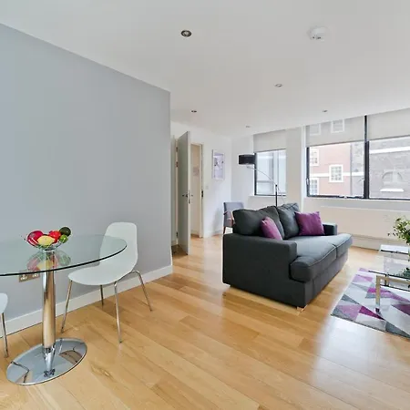 Red Lion Court By City2stay London