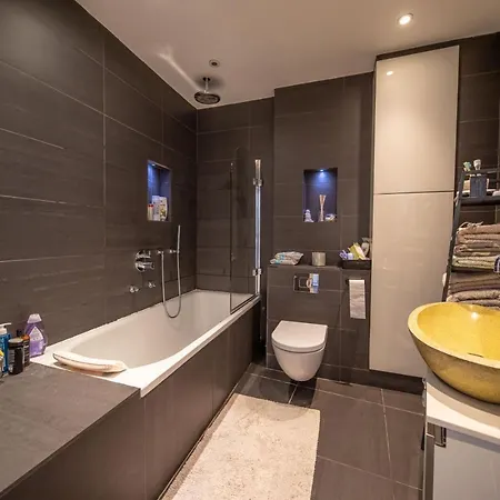 Gorgeous Light Contemporary In Notting Hill Apartment *