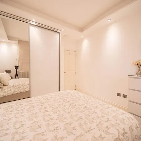 Apartment Gorgeous Light Contemporary In Notting Hill