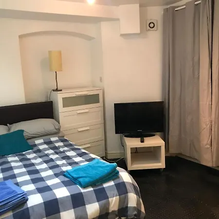 West Kensington 3 Bedroom Londra