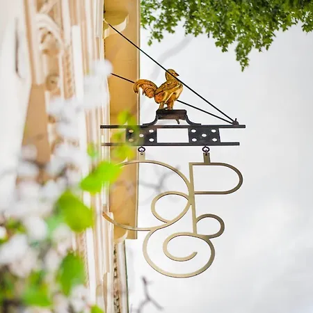 Oak & Poppy Appart hôtel