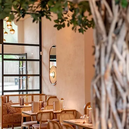 Oak & Poppy Appart hôtel