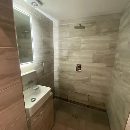 Large House Close To Greenwich * Eltham