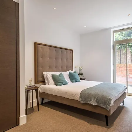 Stunning Building, Walking Distance To Broadway Tube! * Ealing