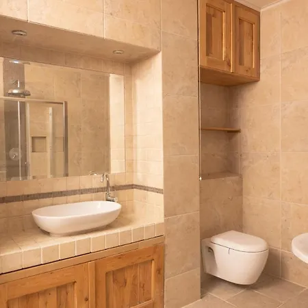 Apartment The Angel Place Hideaway - Fair 4bdr House With Terrace