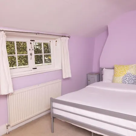 Apartment The Angel Place Hideaway - Fair 4bdr House With Terrace