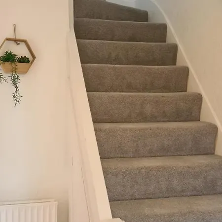 Semesterbostad Sipson House West Drayton 3 Bedroom 2 Bathroom Plush Parking Close To Lhr By Mdps *