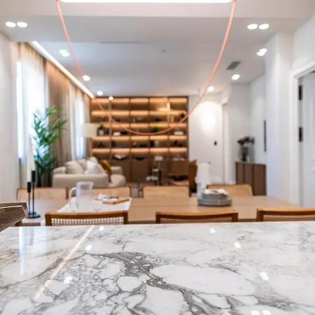 Apartment Covent Garden Piazza By Stayo