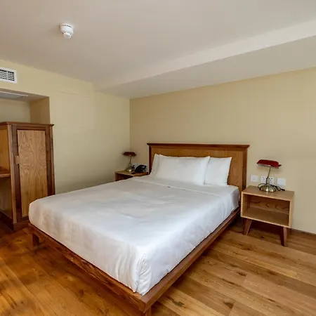 Hotel Limehouse Library London