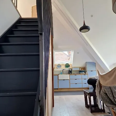 Sky - Stunning 3 Bed Apt In The Sky *