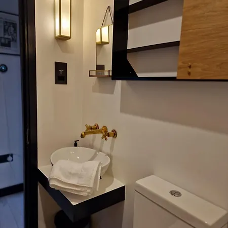 Apartment Sky - Stunning 3 Bed Apt In The Sky London