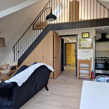 Sky - Stunning 3 Bed Apt In The Sky Appartamento