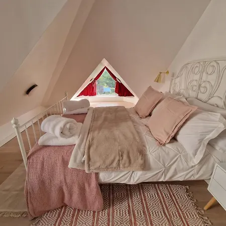 Apartment Sky - Stunning 3 Bed Apt In The Sky *