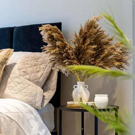 Stunning Camden House With Private Terrace & Free Parking Vakantiehuis