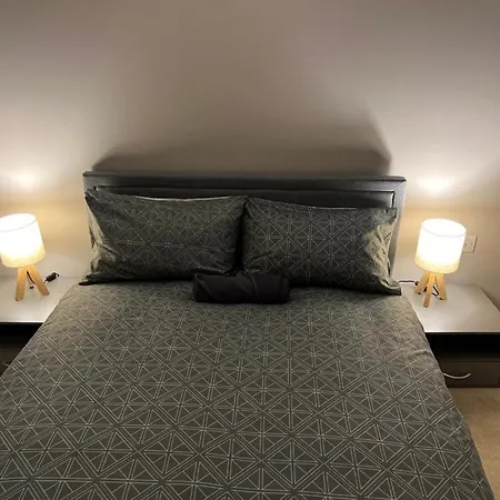 Ultra Modern * Londýn