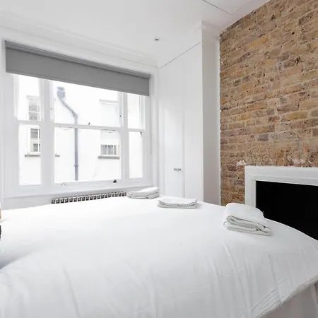 Stylish 2 Bedroom Near Oxford Street Apartment London