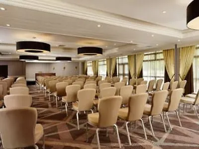 Doubletree By Hilton Ealing