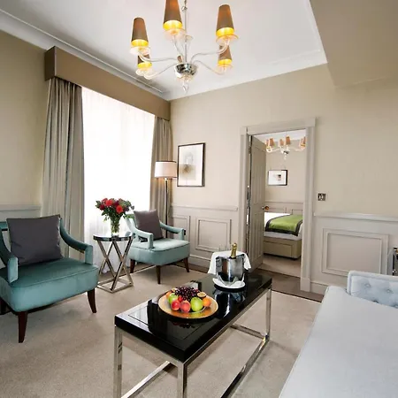 Althoff St James's & Club Hotel